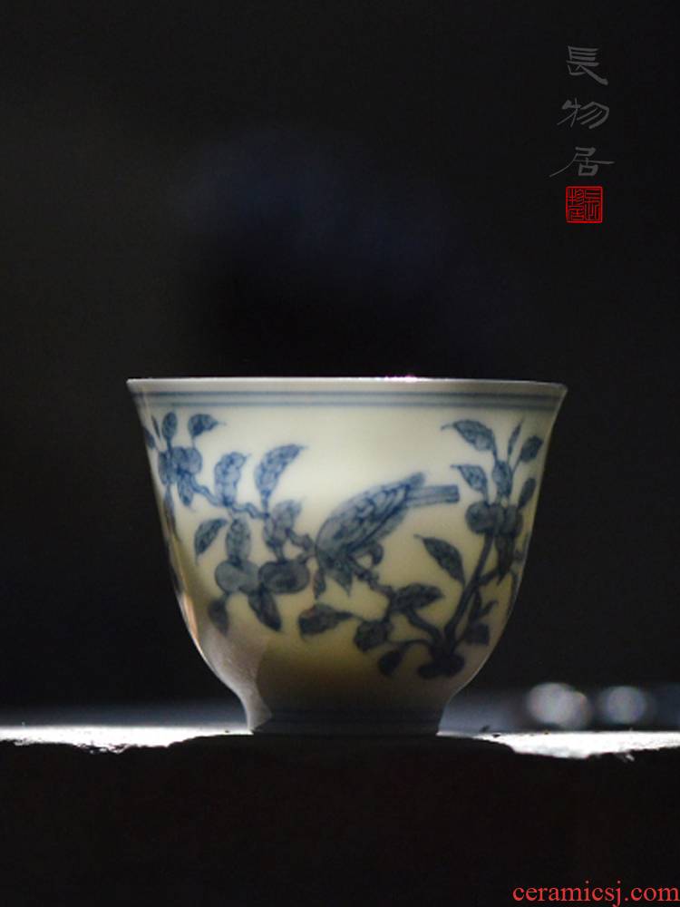 The View flavour hand - made doucai painting of flowers and small sample tea cup kung fu tea cups of jingdezhen ceramic tea set by hand