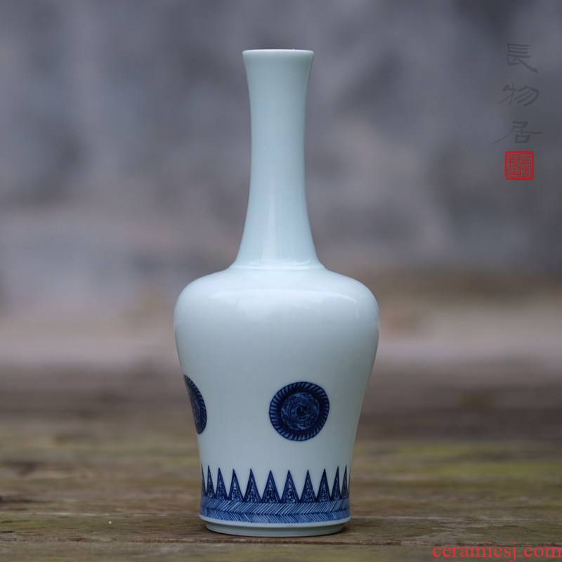 Blue and white bell offered home - cooked in hand - made statute of limited signature archaize of jingdezhen porcelain floret bottle of flower is placed