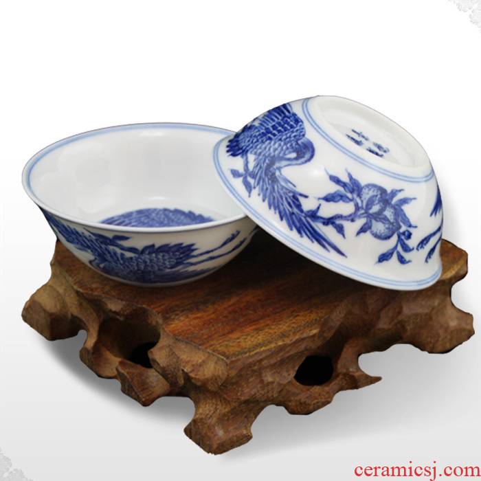 Offered home - cooked jingdezhen porcelain tea set sample tea cup in hand bowl is blue and white porcelain tea tea by hand