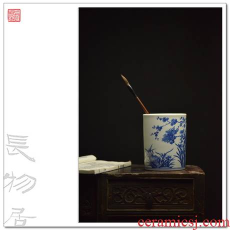 Offered home - cooked in jingdezhen blue and white porcelain brush pot tea canister hand - made by patterns checking antique porcelain