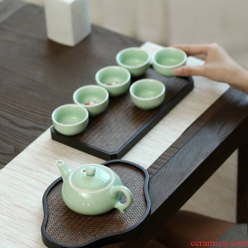 All flourishing celadon carp tea set combination sample tea cup kung fu tea tea tea taking of a complete set of the teapot