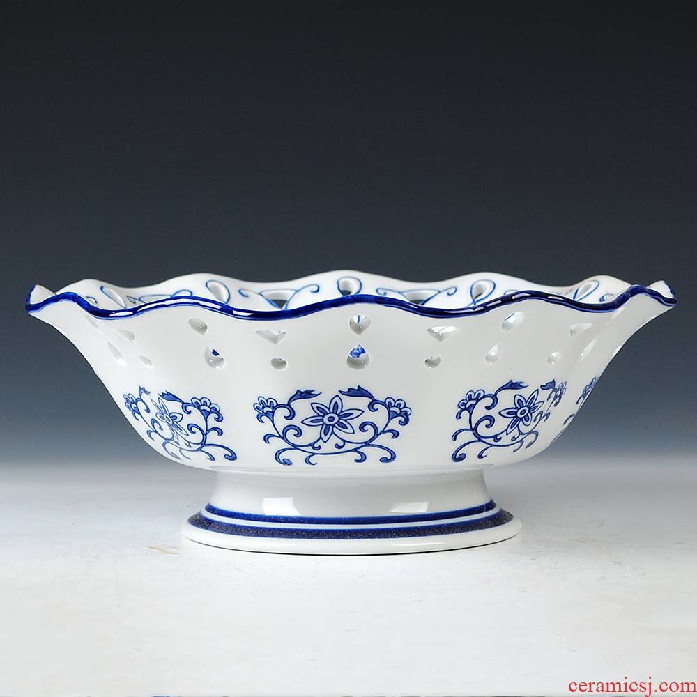 Classic blue and white porcelain of jingdezhen ceramics high basket of fruit snacks modern new Chinese style living room decoration