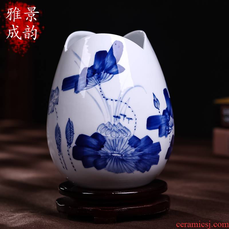 I and contracted household arts and crafts of jingdezhen ceramics hand - made lotus American pastoral flower vases, Chinese style