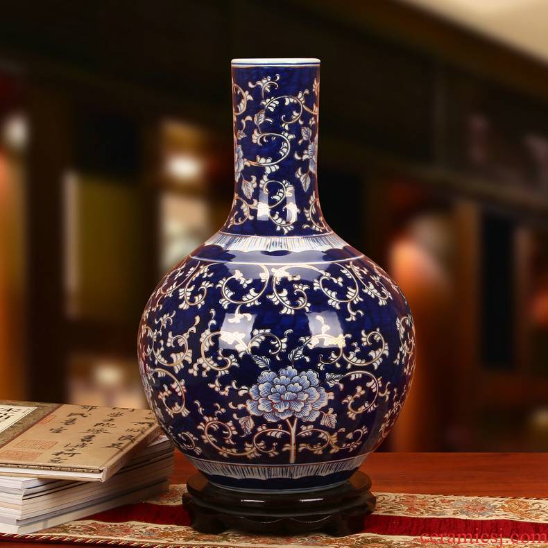 The see colour blue and white porcelain of jingdezhen ceramics high - grade hand - made peony vases, Chinese style household decorative furnishing articles