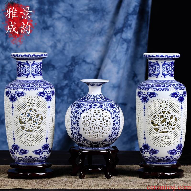 Blue and white Blue porcelain of jingdezhen ceramics hollow - out the vase Chinese zen sitting room all over the sky star, dry flower vases, restore ancient ways