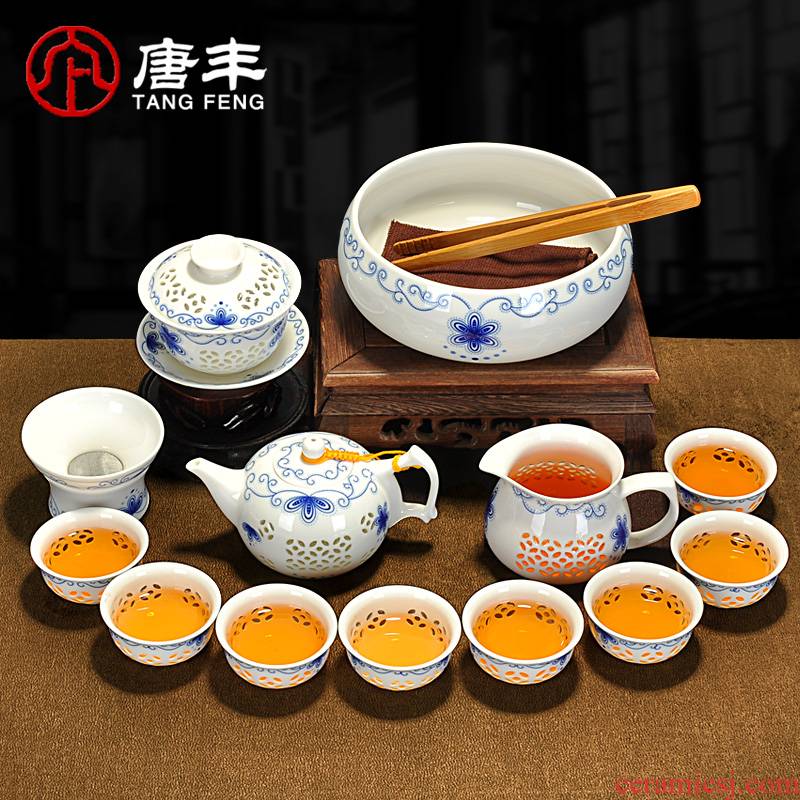 Tang Feng hollow out exquisite tea ceramic work time of blue and white porcelain tea pot lid bowl suit household tea tea cups