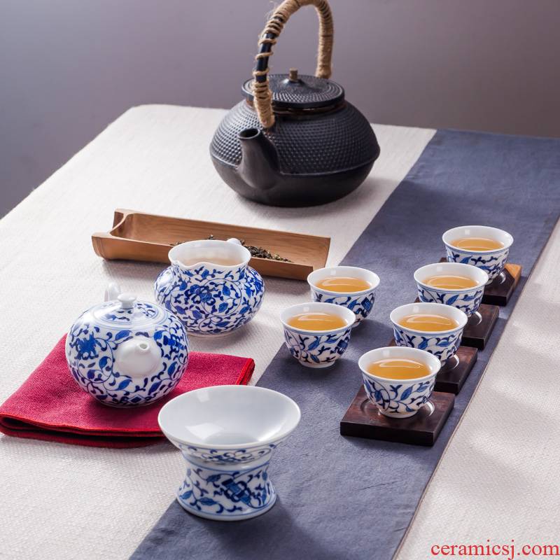 Jingdezhen ceramic hand - made kung fu tea set with blue and white porcelain cup just a cup of tea of a complete set of the teapot