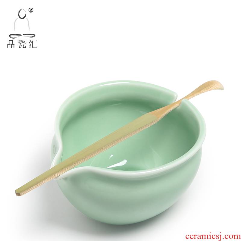 The Product porcelain sink celadon green tea. A bowl of kung fu tea bowl bowl mercifully tea tureen maojian tea tea