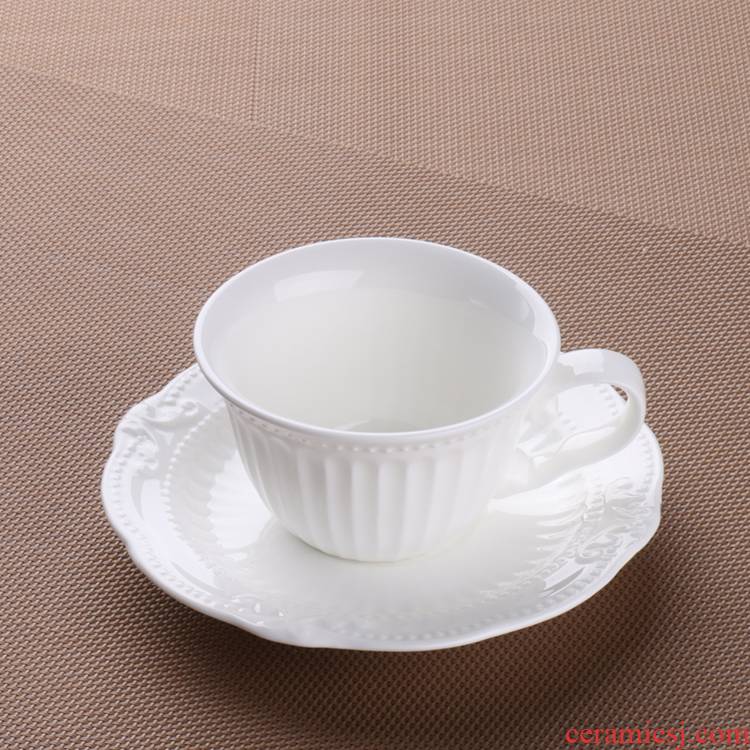 Can is home ceramic coffee cups and saucers flower cup dish creative coffee cup coffee spoon, European - style coffee cup