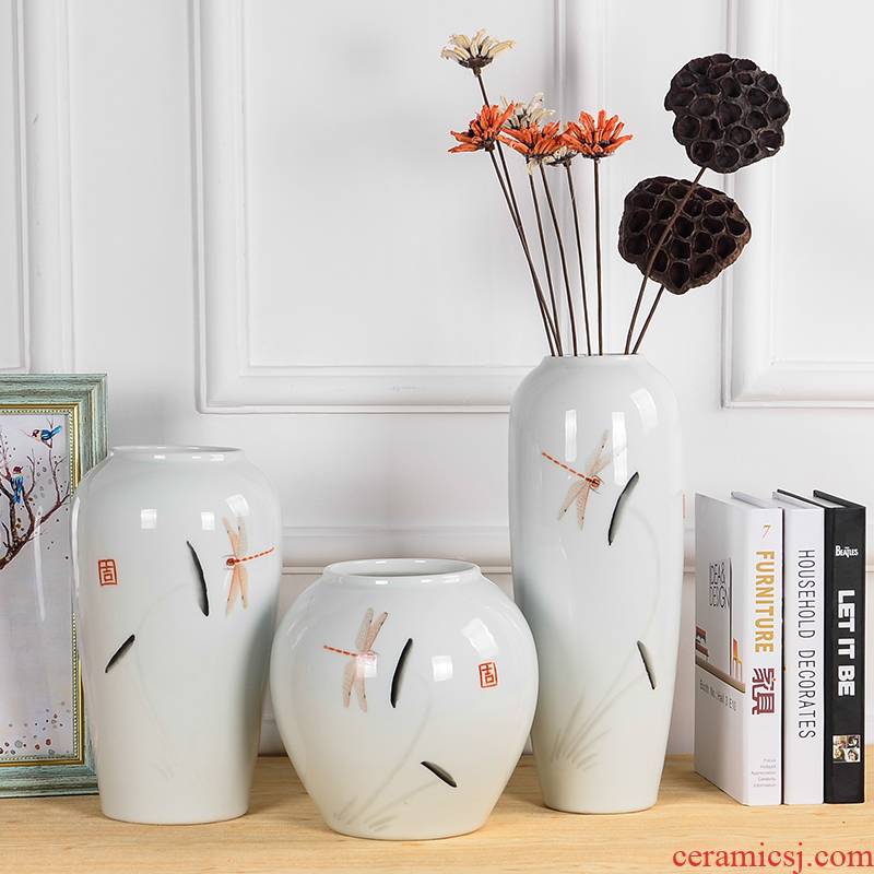 Jingdezhen ceramics creative furnishing articles in vase of new Chinese style living room wine porch ground home decoration
