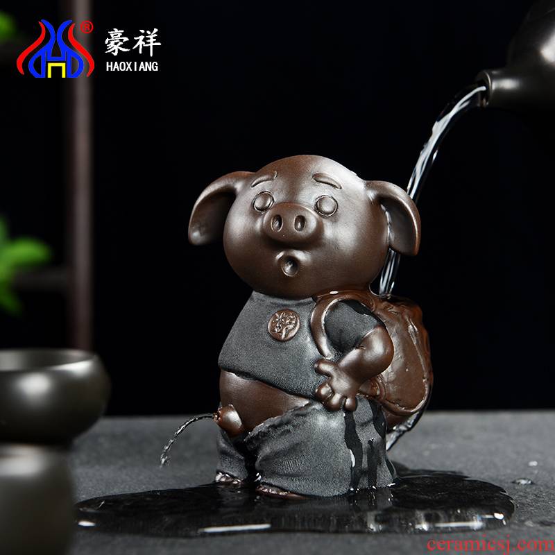 Purple sand pottery and porcelain tea pet pee pig furnishing articles can be keep tea play ground decoration pee hydraulic pig tea accessories gifts