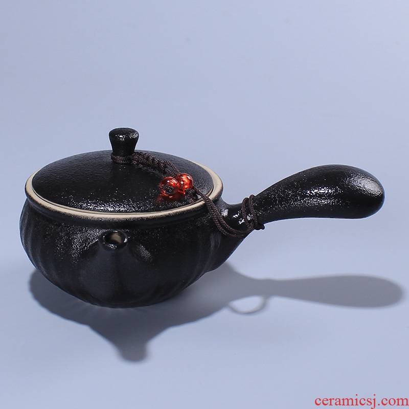 Japanese black pottery teapot kung fu tea tea single pot of ceramic teapot small household filter tea is in use