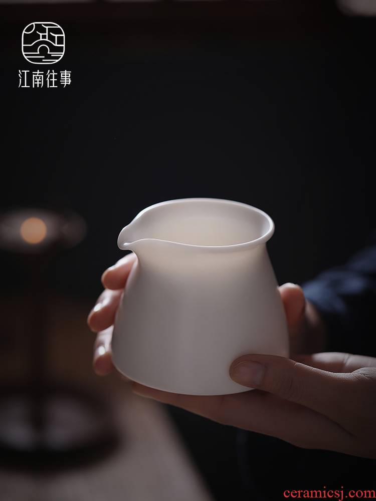 Jiangnan past fair dehua white porcelain cup suet jade oolong tea sea kung fu tea tea accessories ceramics points