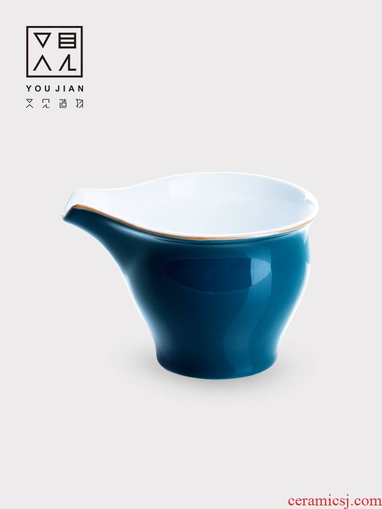 Dehua ceramic fair large tea sea BeiBei heat - resistant thickening creative kung fu tea cup insulation the separator