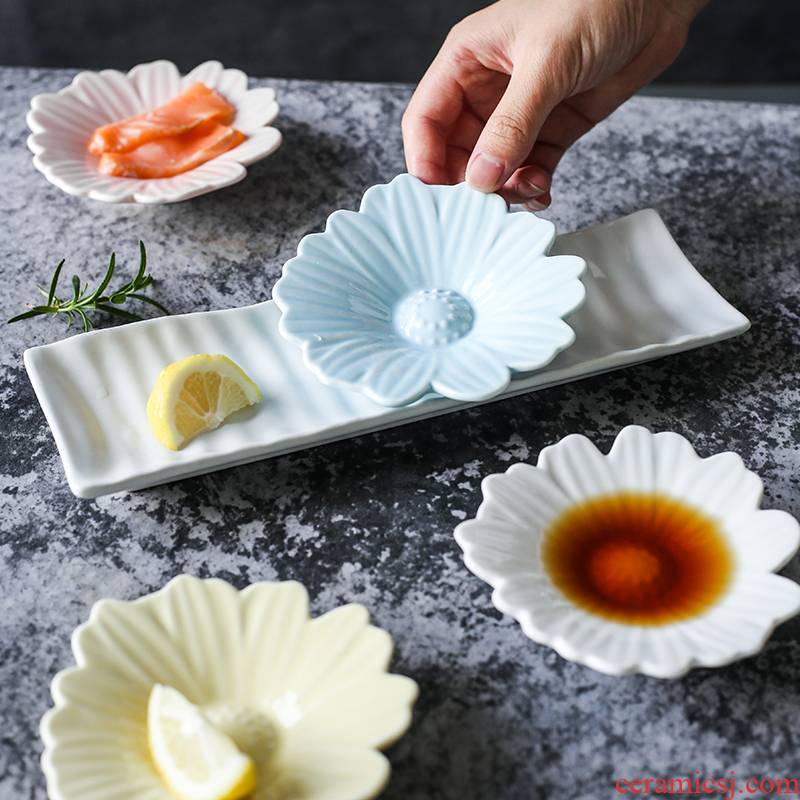 Jingdezhen Japanese - style fresh daisies little dish creative ceramic disc vinegar sauce dish flavor dishes snacks dim sum dishes