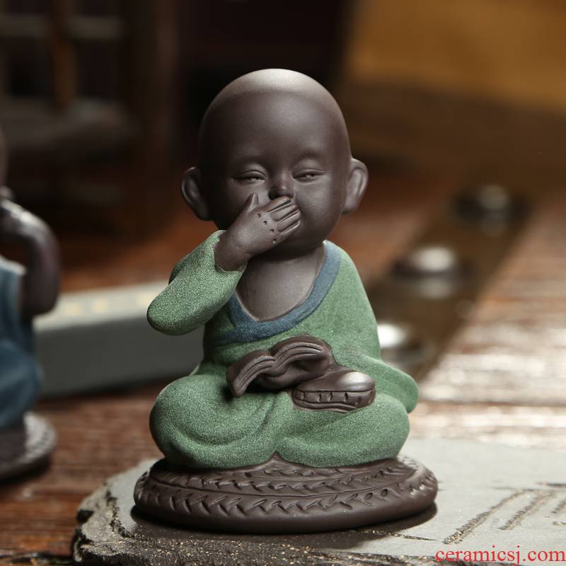 Pet furnishing articles creative young monk tea to keep "zen tea play see colour sand clay kung fu tea tea tea accessories furnishing articles