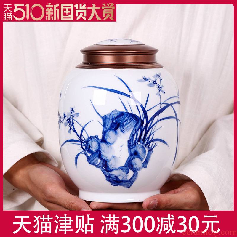 Hand - made jingdezhen blue and white porcelain tea pot ceramic POTS sealed pot of green tea a kilo tea packaging big tea warehouse