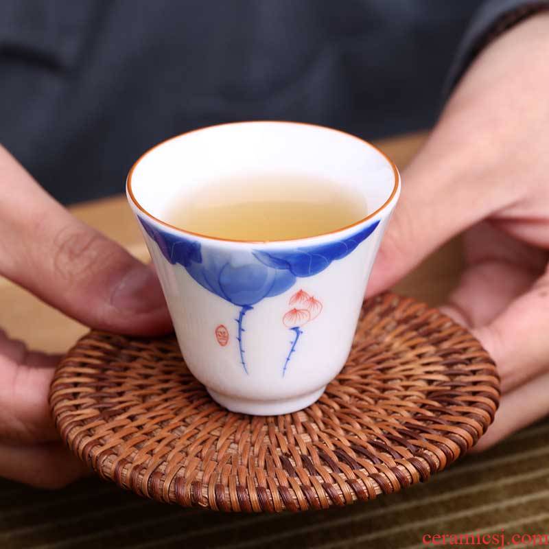 Congou tea cups masters cup men 's and women' s single tea cup pure manual jingdezhen blue and white porcelain ceramics