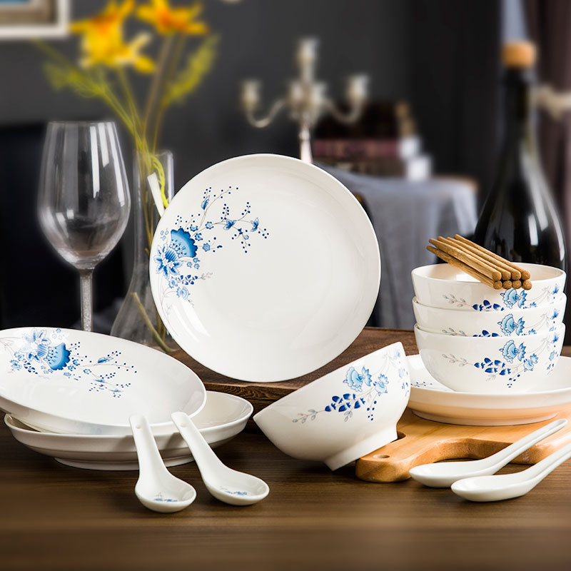 The dishes suit household jingdezhen ceramics tableware chopsticks ipads porcelain contracted household to eat bread and butter plate combination
