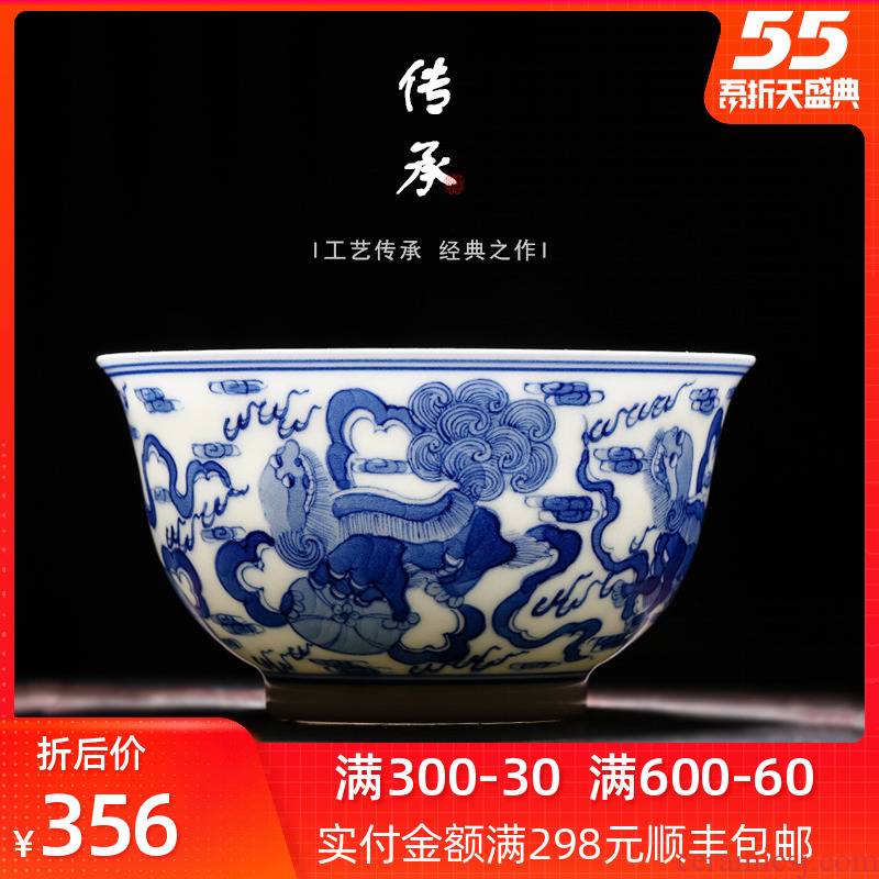 Blue and white porcelain tea cups a single large master cup hand - made archaize jingdezhen kung fu thin foetus sample tea cup