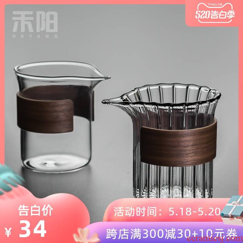 Send Yang petals fair keller thickening heat resisting Japanese kung fu tea accessories insulating glass and tea cup and cup points
