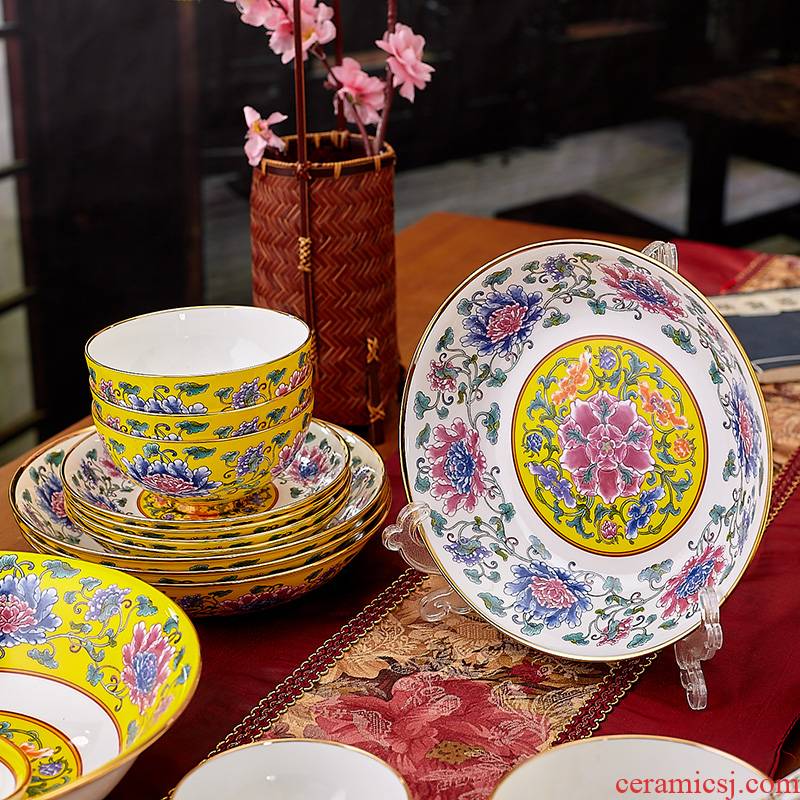 Red xin jingdezhen ancient palace colored enamel porcelain tableware suit 36 ipads ceramic bowl of Kings