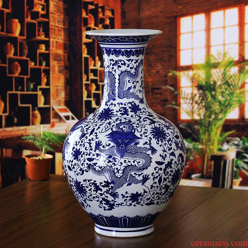 Dragon born large vase of blue and white porcelain of jingdezhen ceramics household act the role ofing is tasted furnishing articles sitting room hotel company