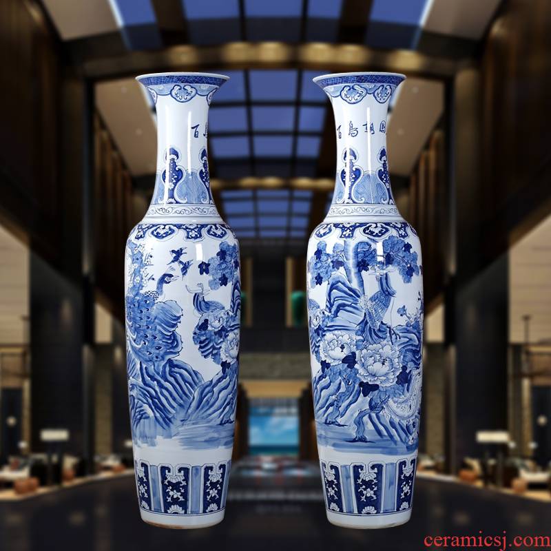 Jingdezhen blue and white landscape ceramic vase landing craft painting ceramic vase sitting room adornment is placed