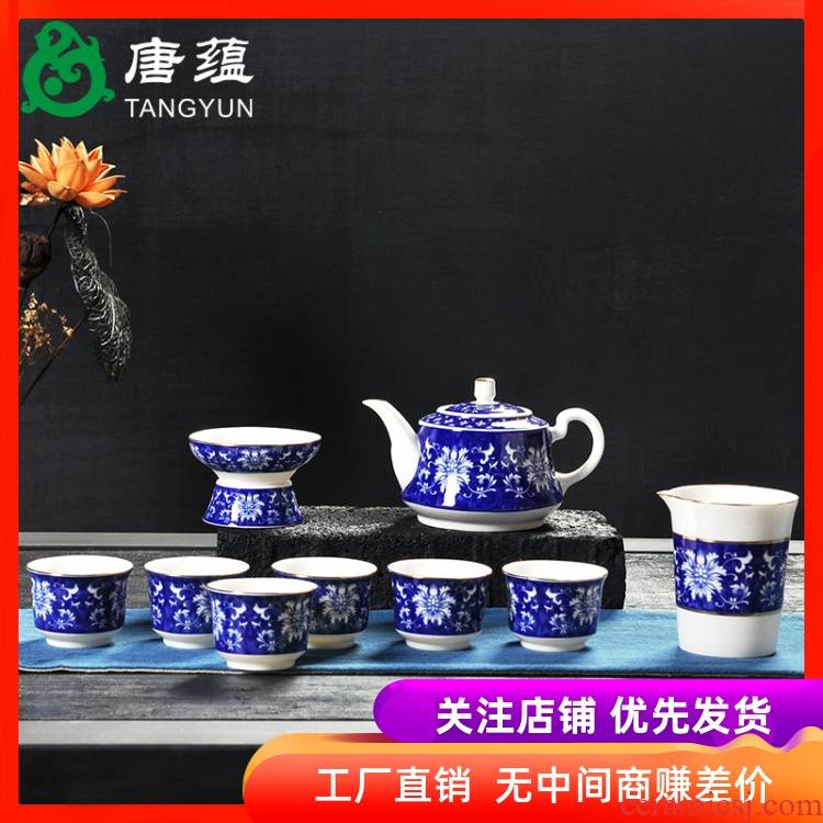 A complete set of blue and white tea set suits for large kung fu tea set of blue and white porcelain ceramic tureen household gift of tea cups