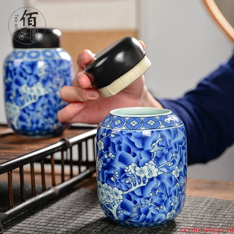 Retro number in blue and white porcelain tea pot of ceramic seal pot black tea, green tea moisture storage tank storage POTS with gift box