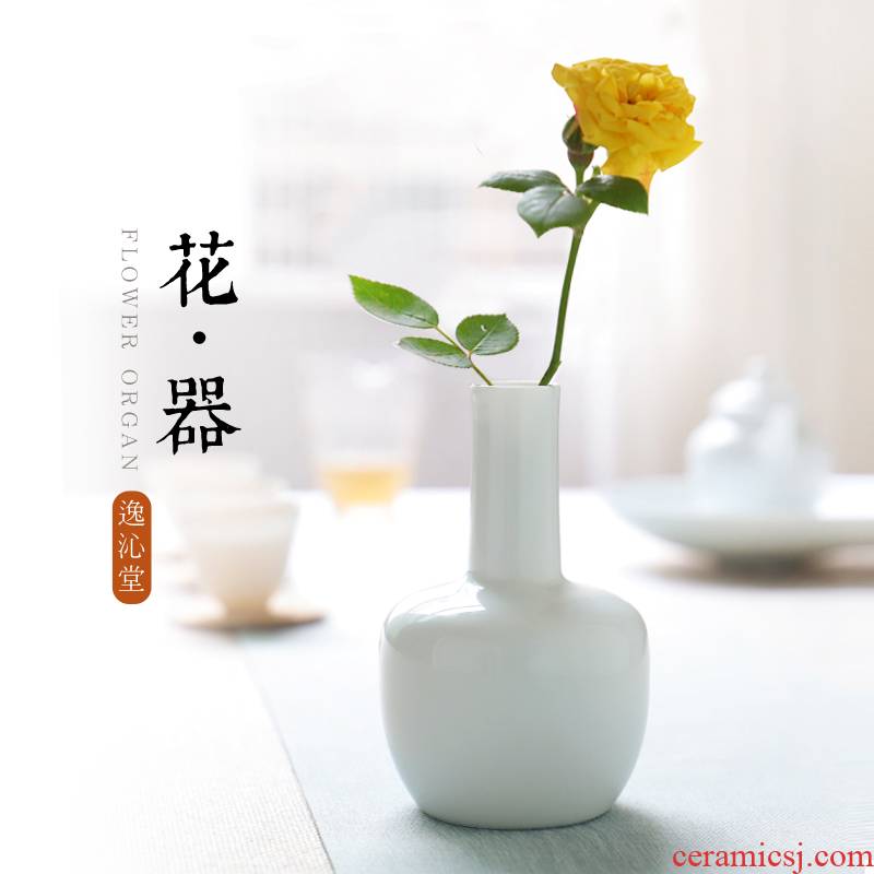 The Escape this hall sweet white porcelain flowers in jingdezhen trumpet contracted and I vase flowers home furnishing articles furnishing articles tea taking