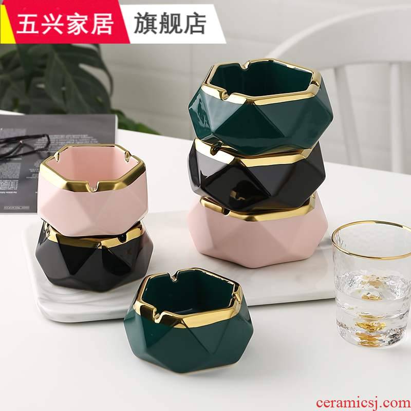 The Nordic ceramic light golden home sitting room key-2 luxury ins character decorating The office with a lid windproof ashtray