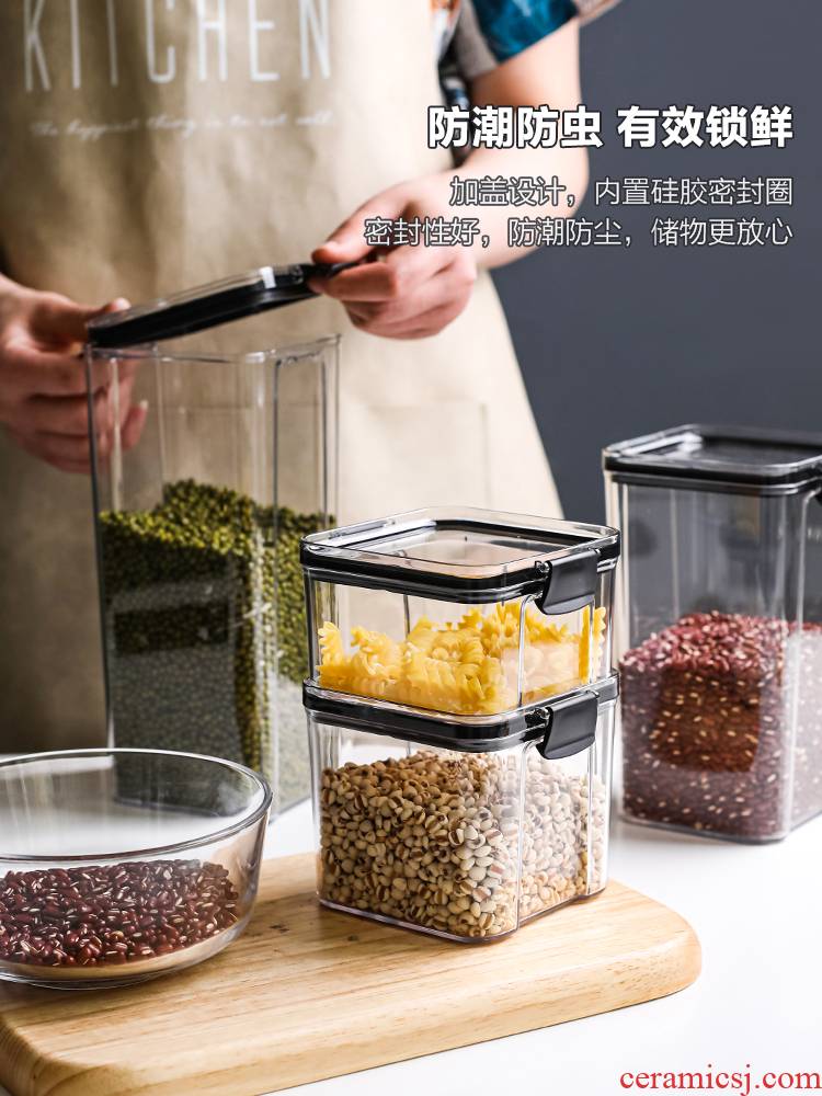 Sichuan tea 'lads' Mags' including nuts in a sealed as cans of food grade plastic transparent grain storage jar receive a case of household