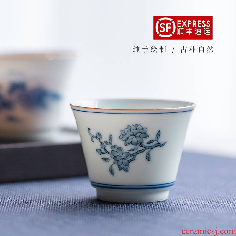The Escape this hall ceramic cups master cup of jingdezhen blue and white sample tea cup hand - made scenery kung fu tea cups single CPU