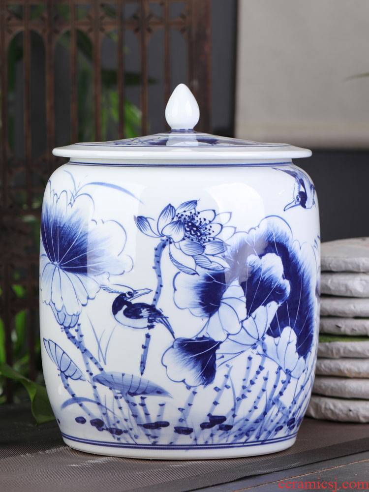 Jingdezhen blue and white porcelain hand - made lotus caddy fixings large household ceramic tea urn storage tanks with cover puer tea cake
