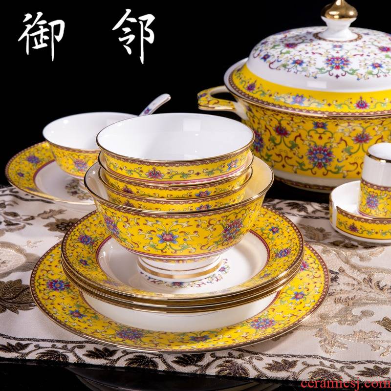 Tableware suit of jingdezhen ceramic Tableware 60 head yellow emperor European key-2 luxury dinner dishes suit custom