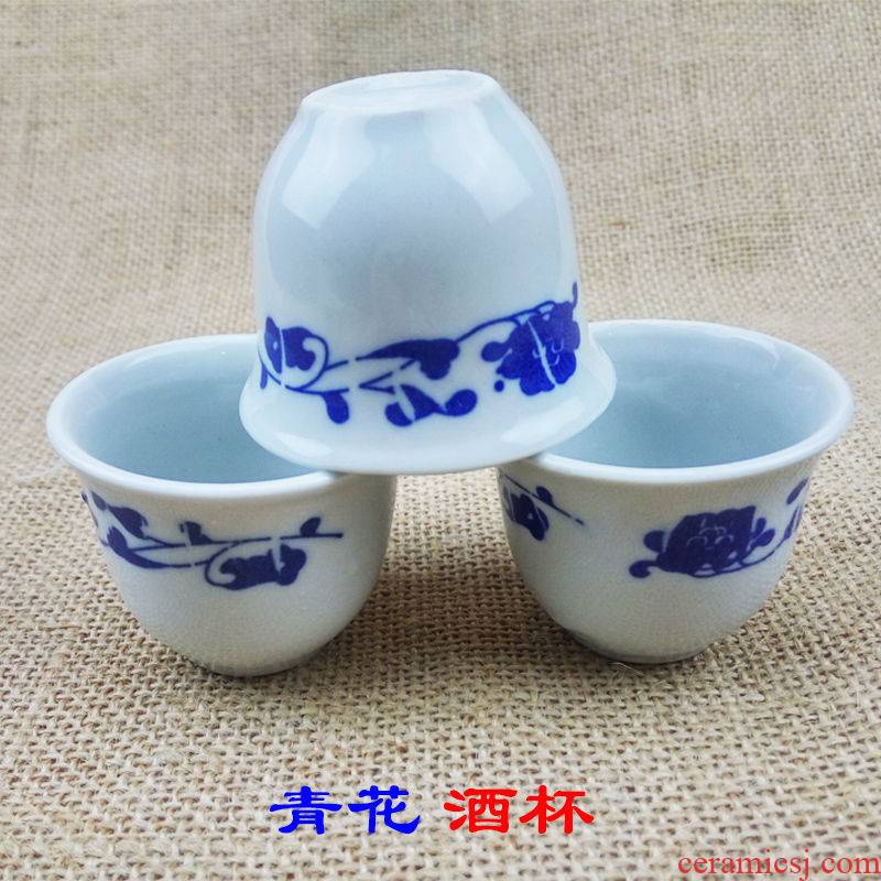 40 ml of jingdezhen blue and white porcelain cup home strong white cup small jump dance props sacrifices a small handleless wine cup