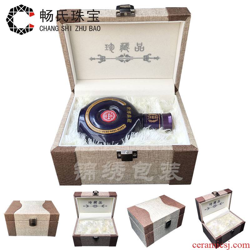 A large wooden JinHe porcelain collectables - autograph collection box with furnishing articles of gift box carved pieces of jewelry linen box