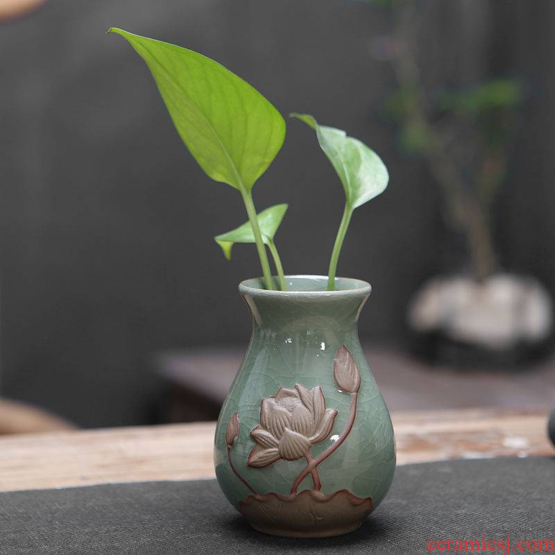 Violet arenaceous embossed hydroponic vase creative furnishing articles move fashion small flower receptacle mesa retro household act the role ofing is tasted