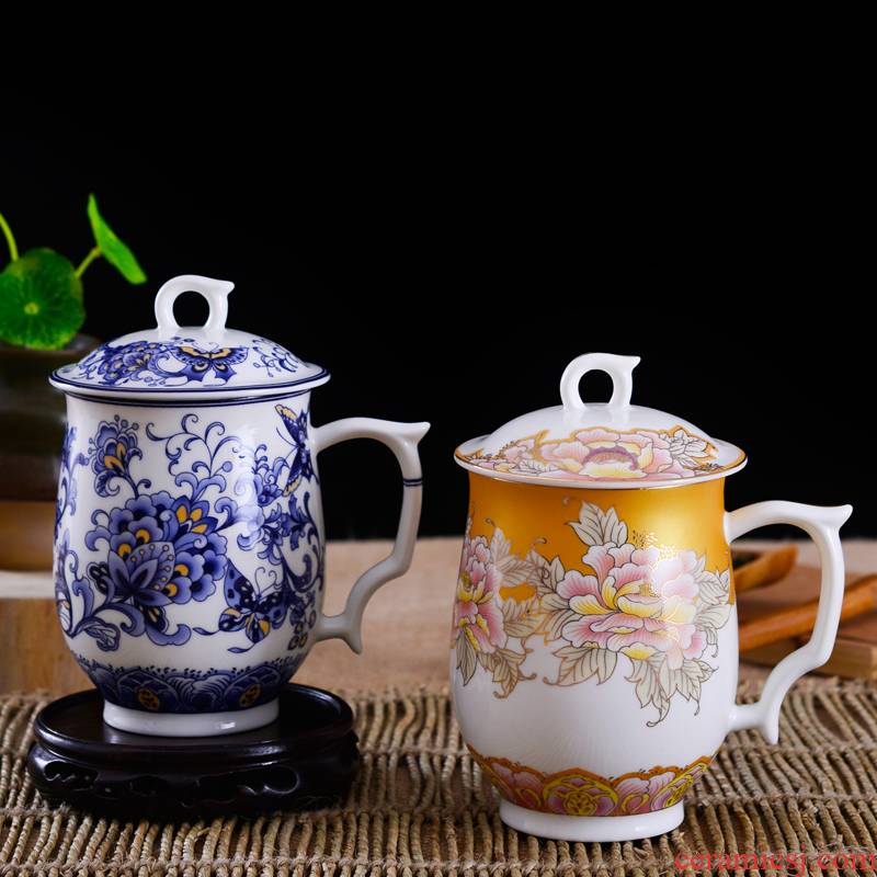 Jingdezhen ceramic cups with cover lovers suit ruixiang blue and white ipads China cups water innovation office cup double
