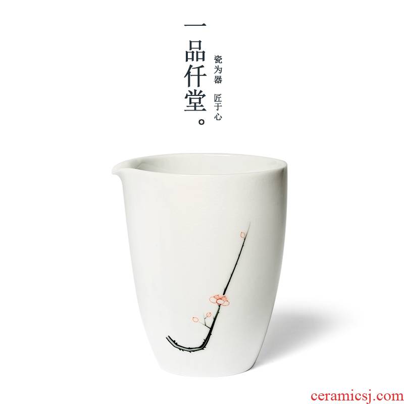 Yipin micky fair hall hand - made name plum flower, white porcelain cup under glaze color porcelain tea sea points kung fu tea cups