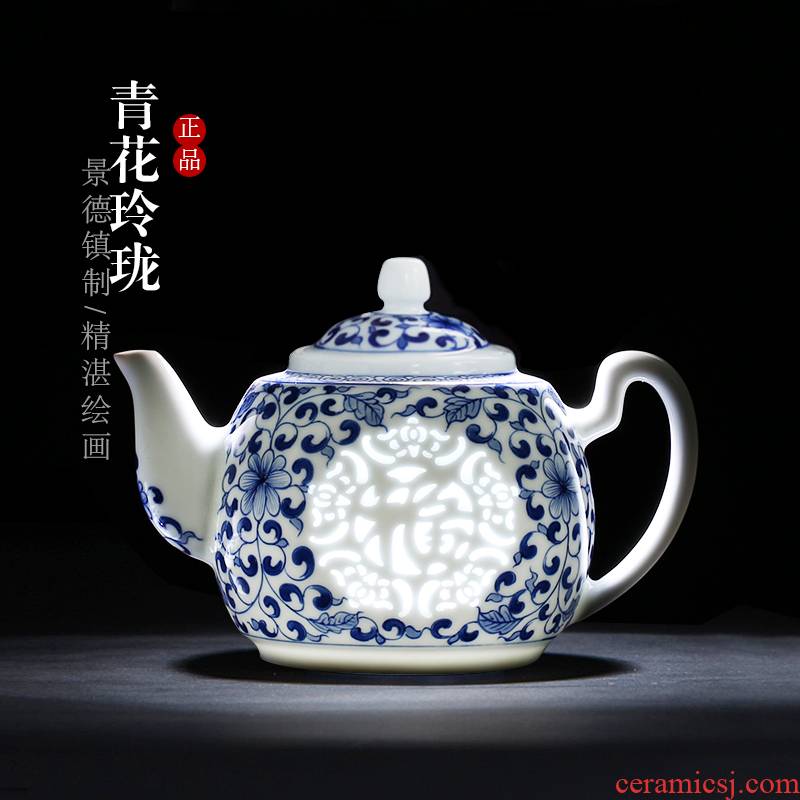 Jingdezhen up the fire which is blue and white and exquisite hand - made ceramic teapot single pot all hand Chinese style household teapot