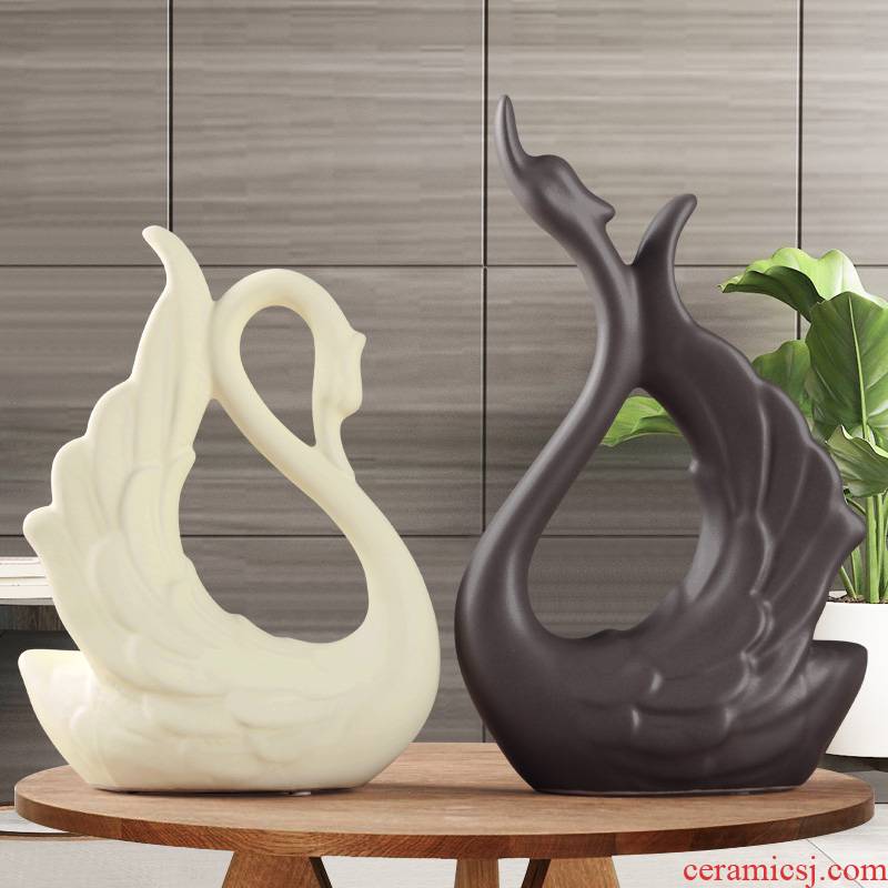 Modern Nordic creative ceramic household restaurant wine ark, guest bedroom TV ark adornment feather swan furnishing articles