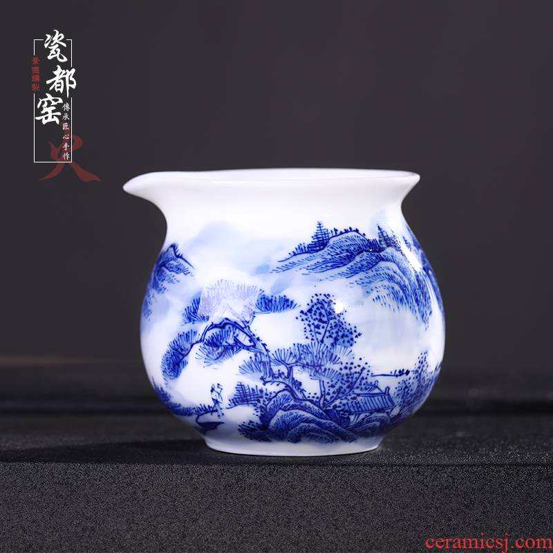 Jingdezhen up the fire which hand - made mountain water is blue and white porcelain ceramic male cup tea points sea fair cup a cup of tea