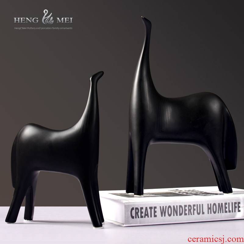 I and contracted, black and white ceramic horse furnishing articles creative home sitting room of TV ark, wine porch is decorated horses furnishing articles