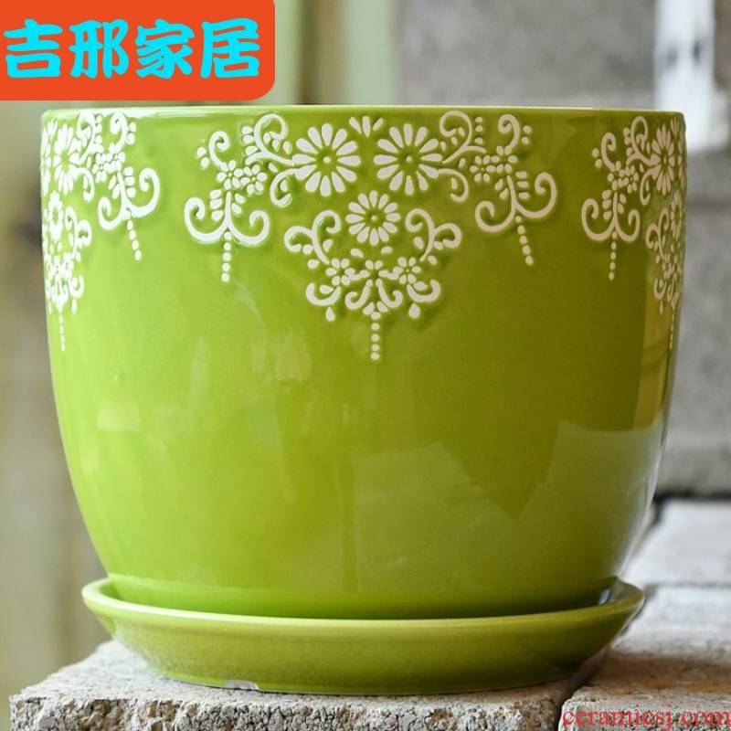 A large pot with household ceramics, special ceramics other tray plastic fleshy flower of bracketplant of the basin