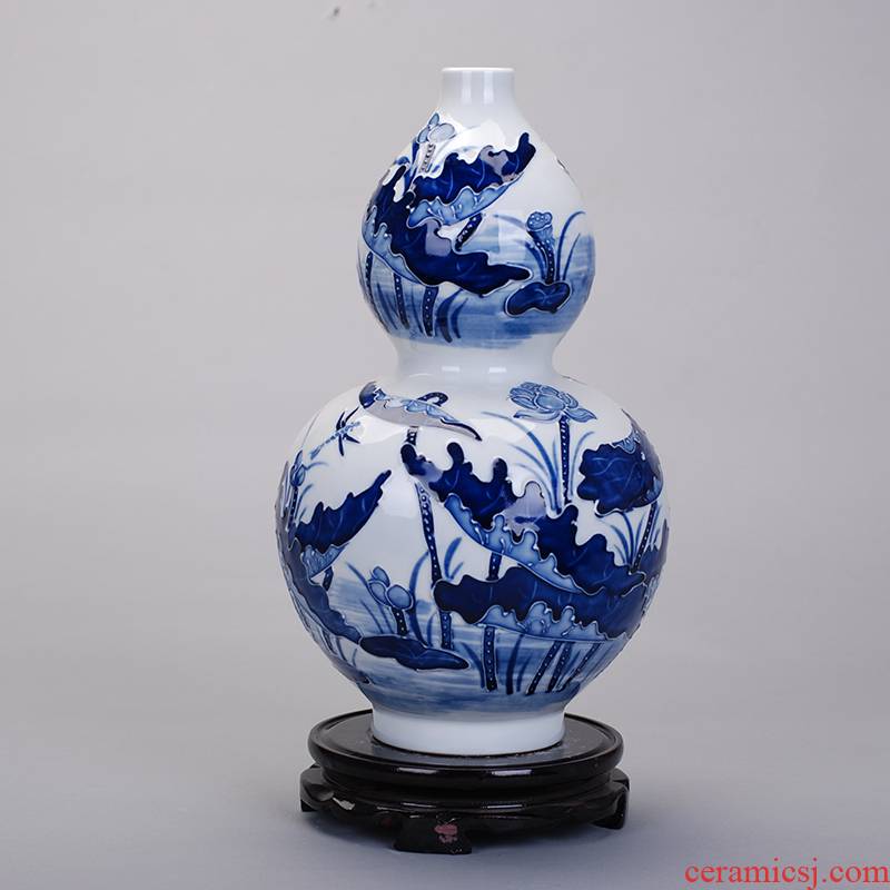 075 carved antique vase of blue and white porcelain of jingdezhen ceramic fashion household handicraft furnishing articles sitting room