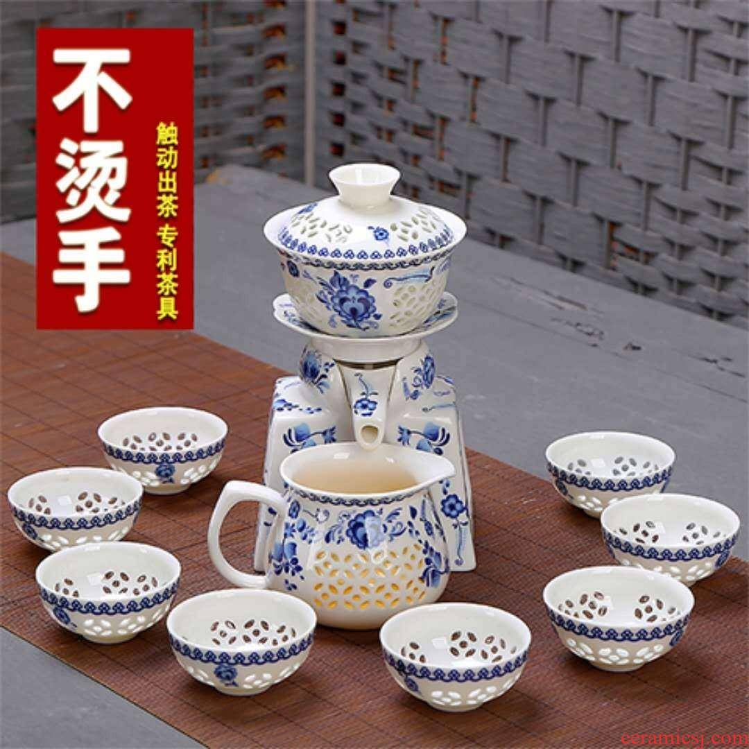 Semi - automatic household kung fu tea sets fit Chinese blue - and - white lazy kung fu tea set coarse pottery against the hot tea