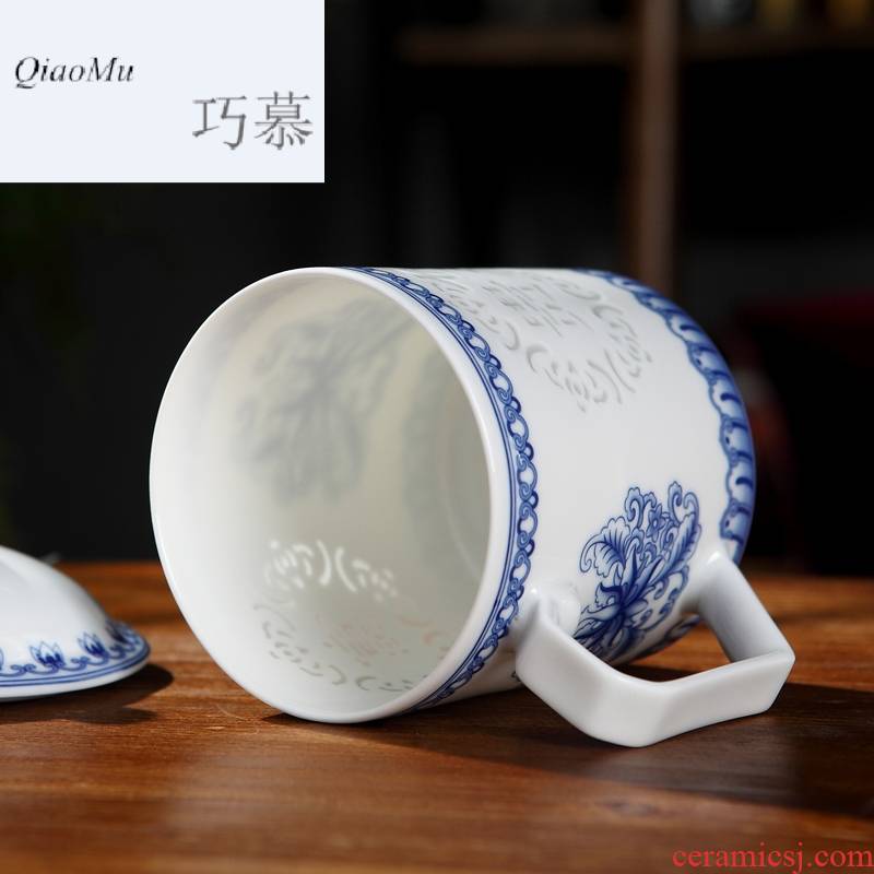 Qiao mu blue - and - white exquisite household cup jingdezhen ceramic cup with cover the personal creative cup will hollow out the office