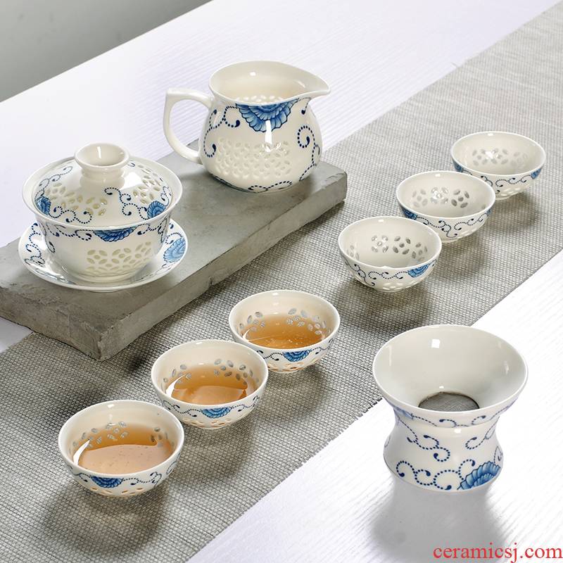 The Art of exquisite of a complete set of kung fu tea set ceramic tureen fair blue and white porcelain cup small sample tea cup filter